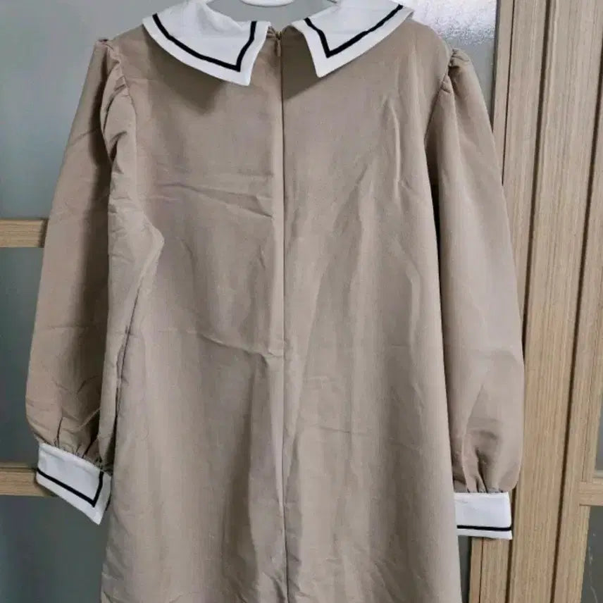 [BUNJANG] KARA Neck Long Sleeve Mini Dress Beige / 카라넥 긴팔 미니 원피스 베이지
