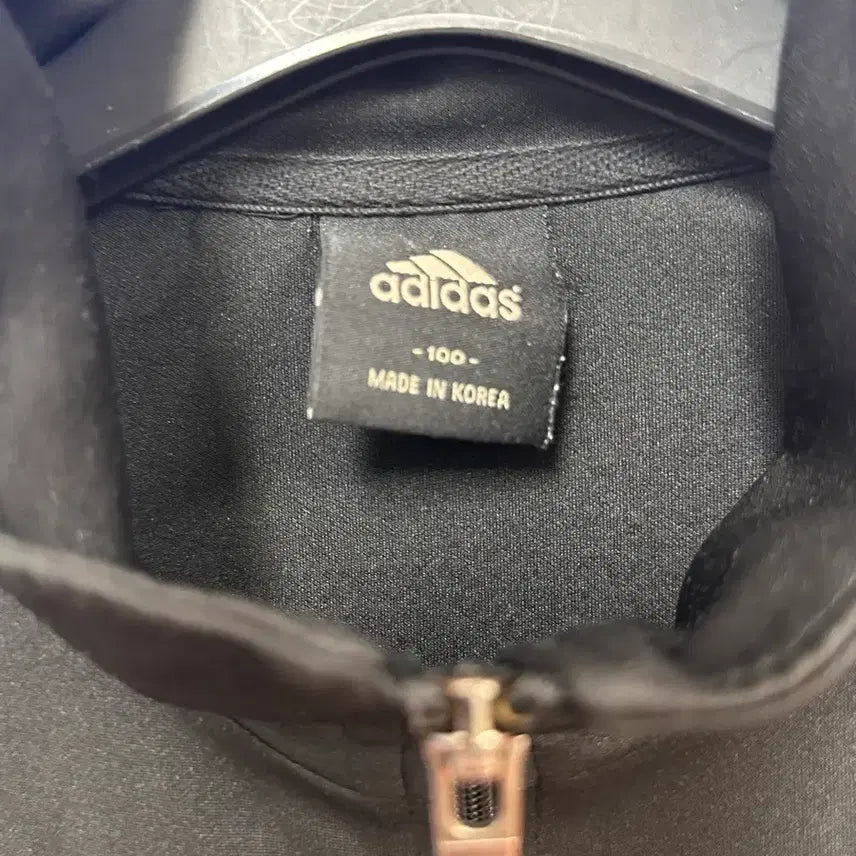 [SOLD OUT] s급 아디다스 검골드 빈티지 져지트랙탑 L100