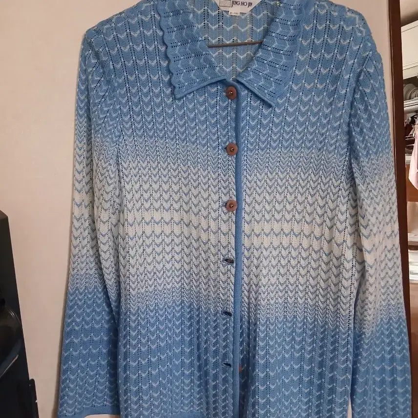 [SOLD OUT] 거의 새거 정호진 가디건 사이즈 95지만 100