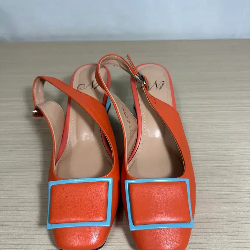 [BUNJANG] NAMUHANA Orange Mule Heel Pumps 240 / NAMUHANA 오렌지 뮬 힐 펌프스 240