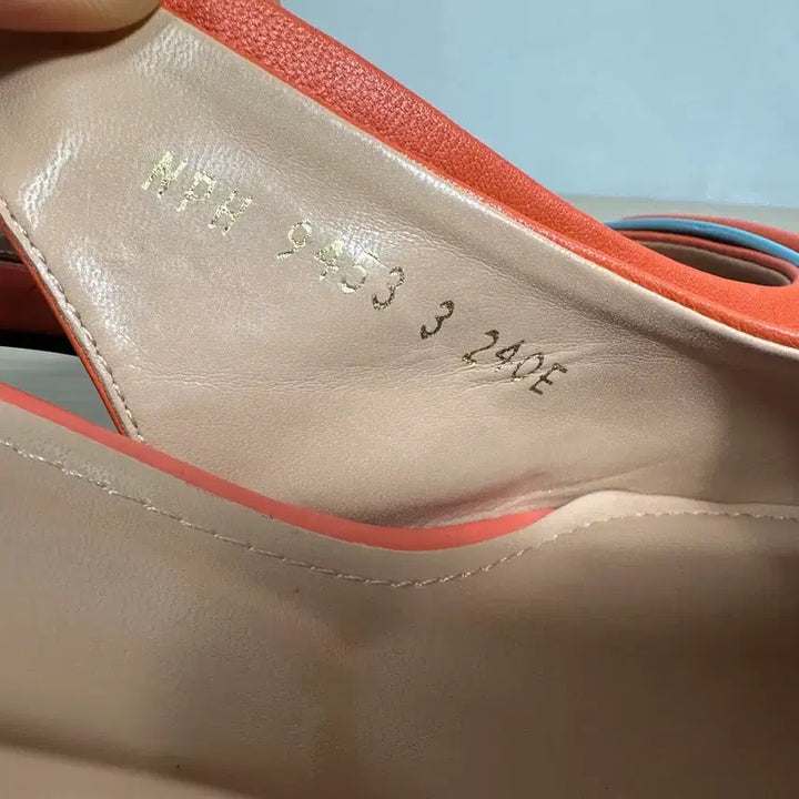 [BUNJANG] NAMUHANA Orange Mule Heel Pumps 240 / NAMUHANA 오렌지 뮬 힐 펌프스 240