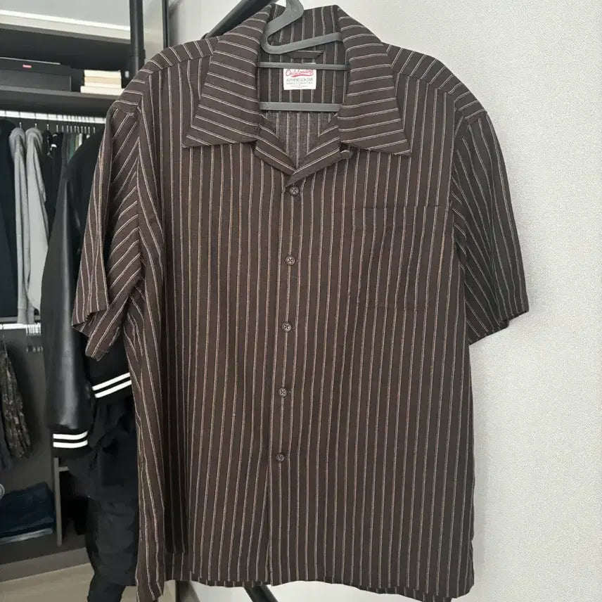 [BUNJANG] Outstanding Short Sleeve Shirt S Size / 아웃스탠딩 반팔셔츠 S 사이즈