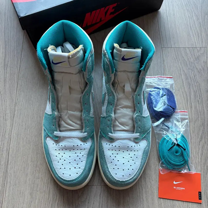 [BUNJANG] Air Jordan 1 High Turbo Green Sneakers / 에어 조던1 하이 터보그린 280mm