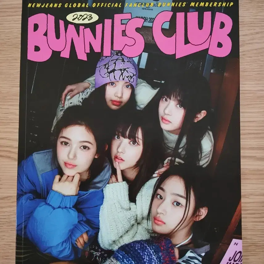 [BUNJANG] NewJeans Bunnies Club Photobook / 뉴진스 버니즈클럽 포토북