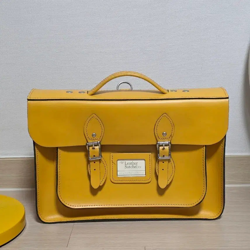 [BUNJANG] The Leather Satchel 15-Inch Leather Satchel Bag / (영국 브랜드, 실착 10회 이하) 더레더사첼 15인치