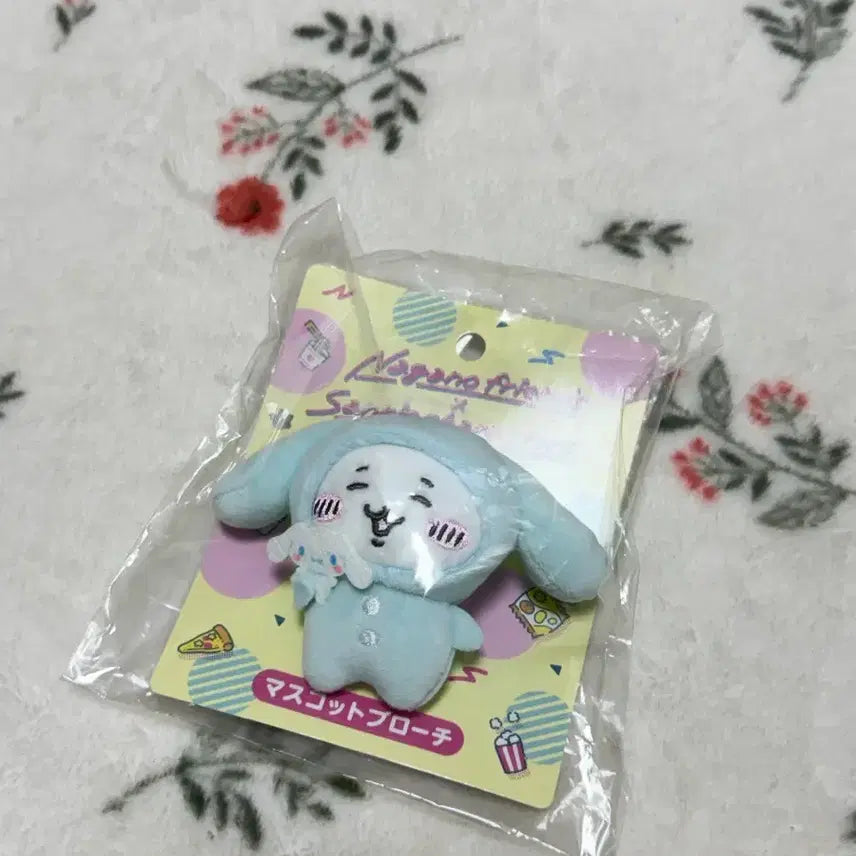 [BUNJANG] Chiikawa x Cinnamoroll Badge / 치이카와 시나모롤 뱃지
