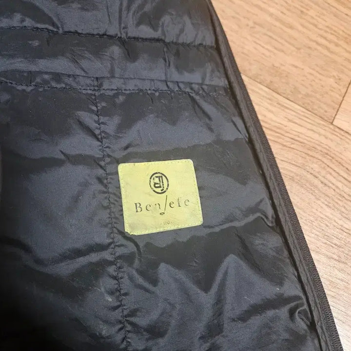 [SOLD OUT] 블랙 경량 패딩 조끼