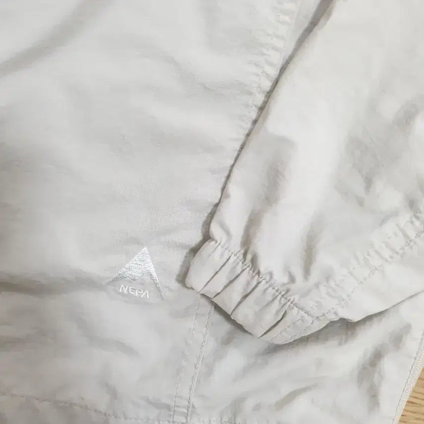 [BUNJANG] Nepa Anorak Windbreaker Jacket / 네파 바람막이 아노락