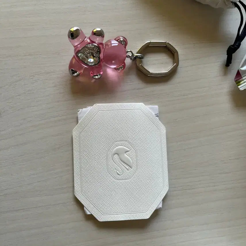 [BUNJANG] Swarovski Pink Teddy Bear Charm / 스와로브스키 핑크 테디 키링