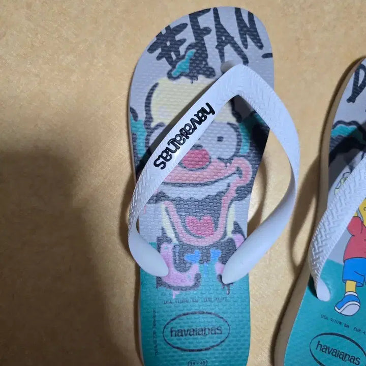 [BUNJANG] Havaianas Simpsons Flip-Flops EUR41/42 / 하바이아나스 심슨 플립플랍 EUR41/42 팝니다.