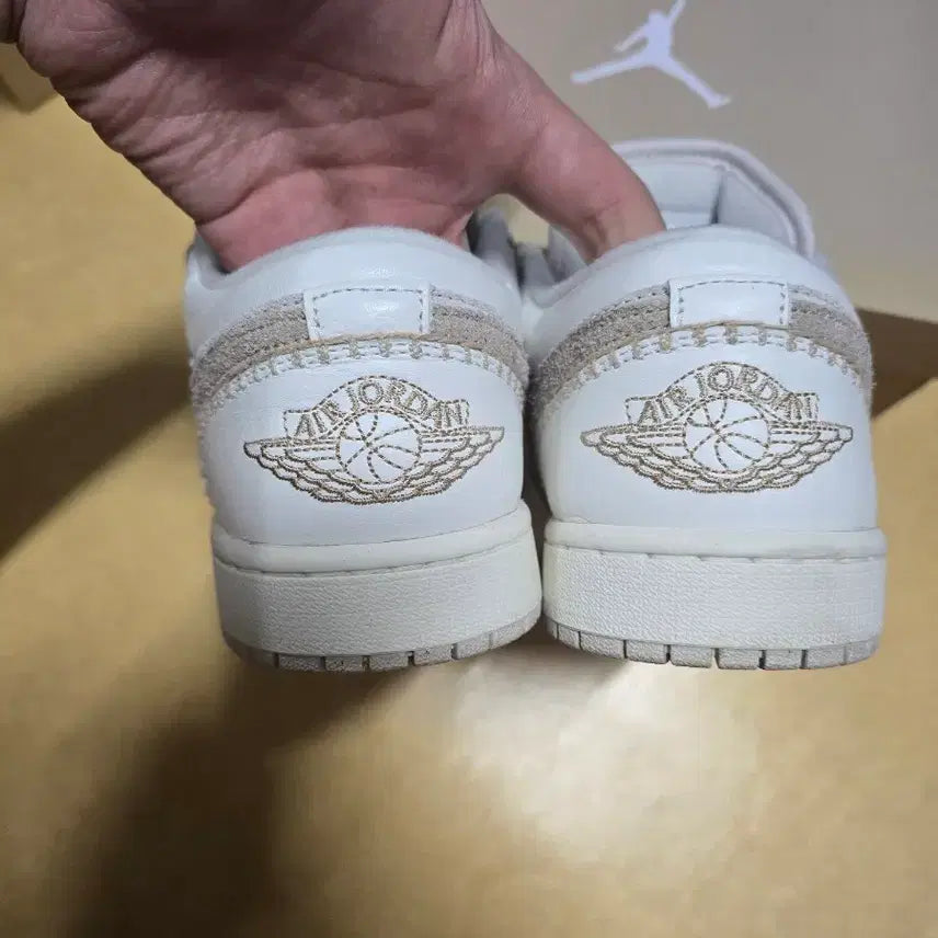 [BUNJANG] Nike Air Jordan 1 Low SE Sneakers / 나이키 에어 조던 1 로우 SE 270사이즈 팝니다.