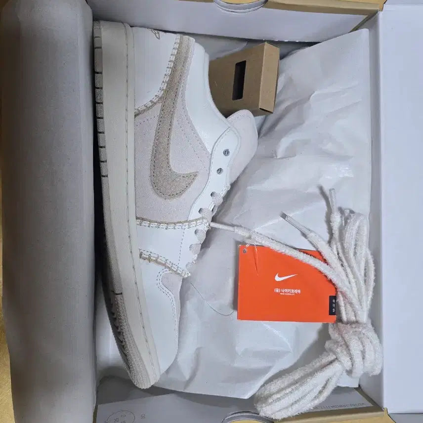 [BUNJANG] Nike Air Jordan 1 Low SE Sneakers / 나이키 에어 조던 1 로우 SE 270사이즈 팝니다.