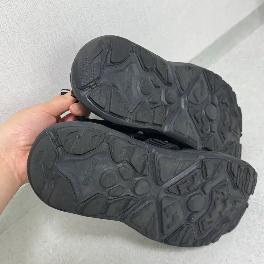 [SOLD OUT] 호카 호파라 블랙 280 (1106534-BBLC)