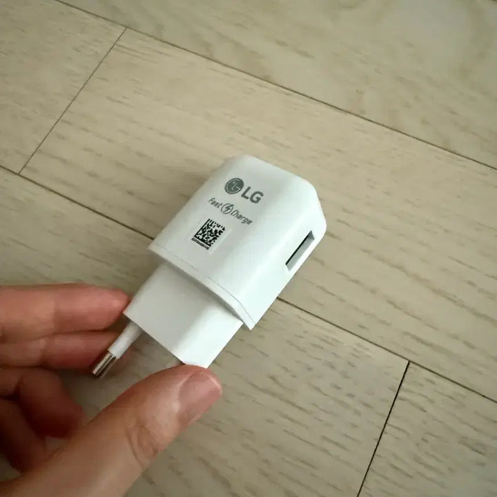 [SOLD OUT] LG 고속충전 USB타입
