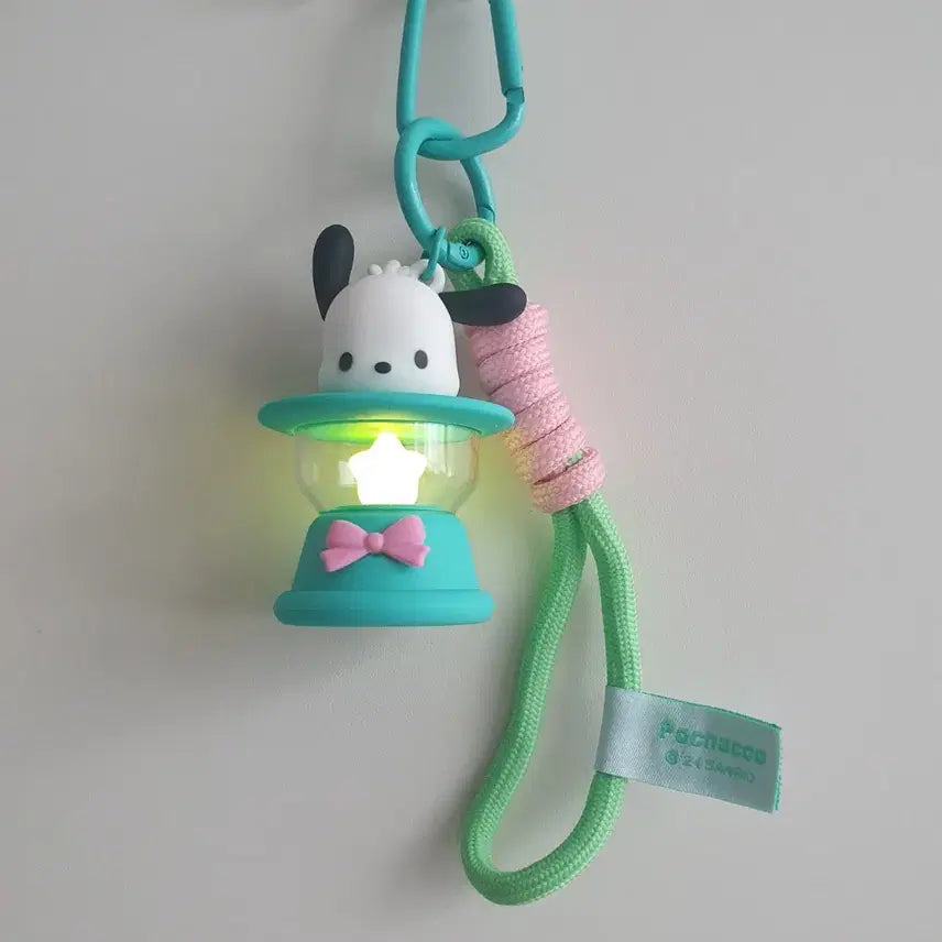 [BUNJANG] Sanrio Pochacco LED Lantern Figure Keychain / 산리오 포차코 LED 랜턴 피규어 키링 (새상품)