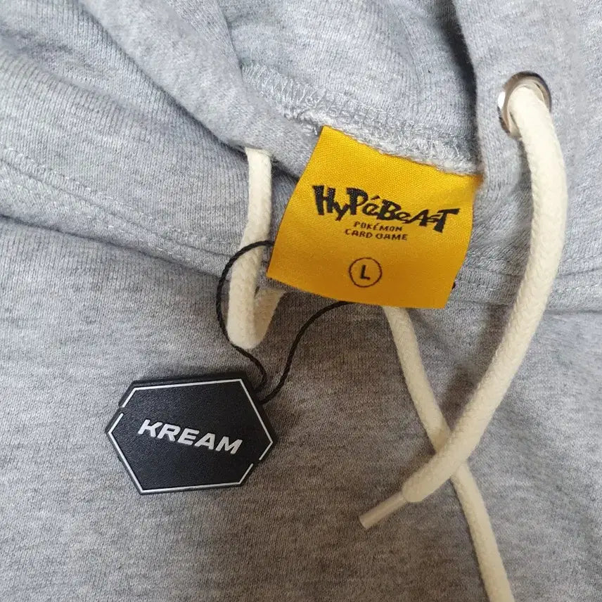 [BUNJANG] Hypbeast Pokemon 25th Anniversary Hoodie L / 새제품포켓몬스터 하입비스트 25주년후드티L
