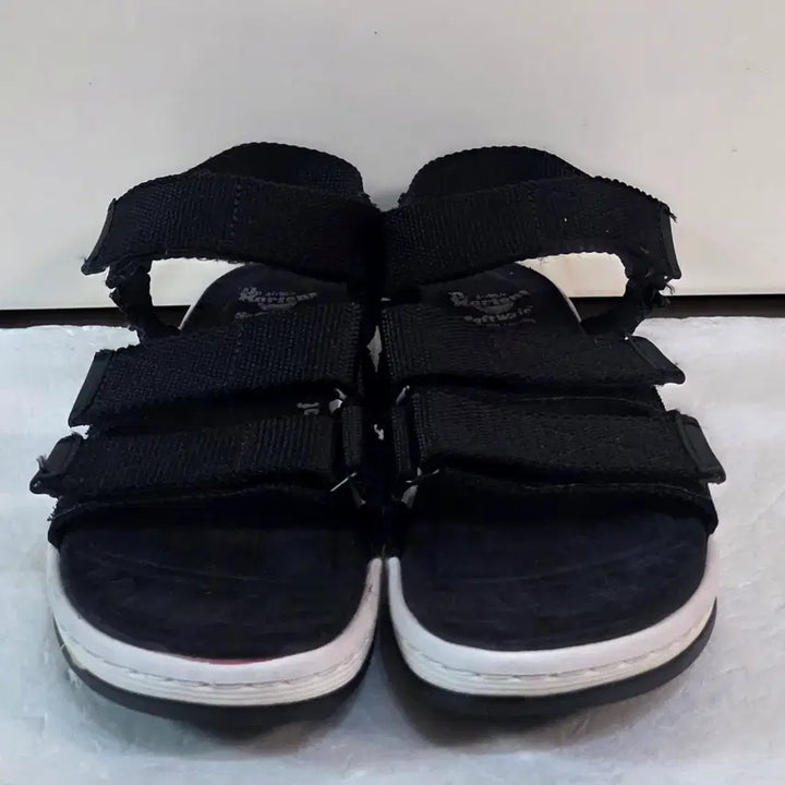 [BUNJANG] Dr. Martens Maldon Light Strap Sandals Black/White / [270] 닥터마틴 말돈 라이트 스트랩 샌들 블랙화이트ㅡ단종매물