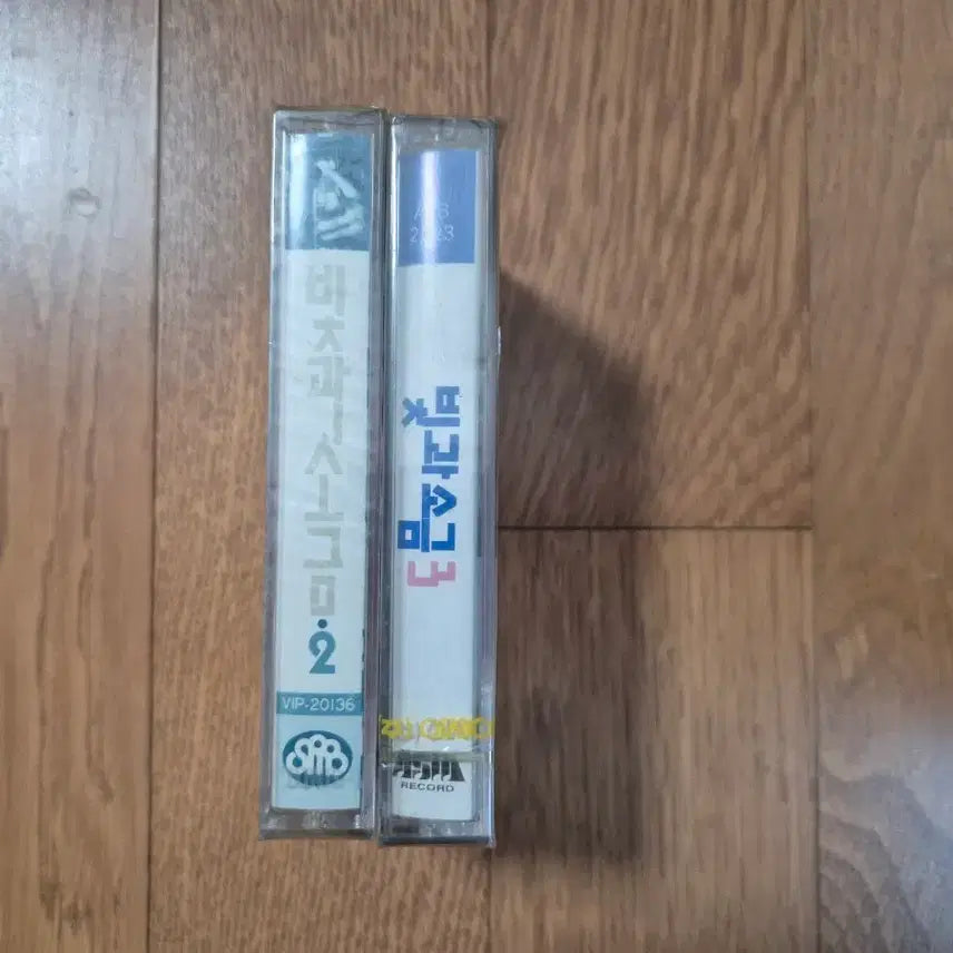 [BUNJANG] BitgwaSogeum 2nd &amp; 3rd Album Cassette Tape Bundle Set / (미개봉)빛과소금 2집, 3집 카세트테이프 일괄