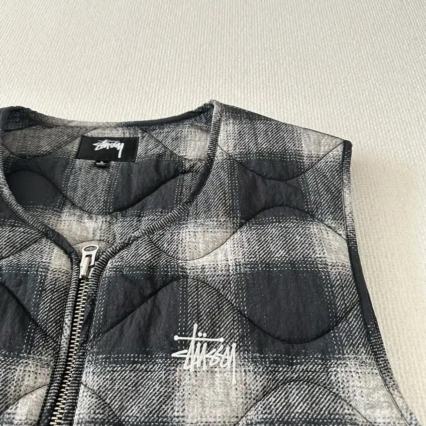 [BUNJANG] Stussy Plaid Nylon Liner Vest Black / 스투시 플레이드 나일론 라이너 베스트 블랙