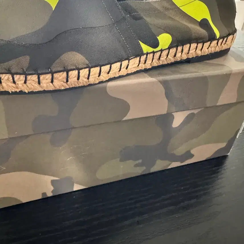 [BUNJANG] Valentino Camouflage Espadrille Slip-On Sandals / 발렌티노 카모플라쥬 에스파듀 샌들 슬립온