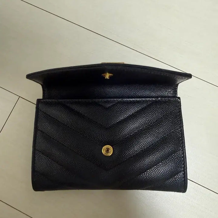 [BUNJANG] Saint Laurent Envelope Cardholder Wallet / [정품] 생로랑 반지갑 카드지갑 엔벨로프 입생로랑 금장