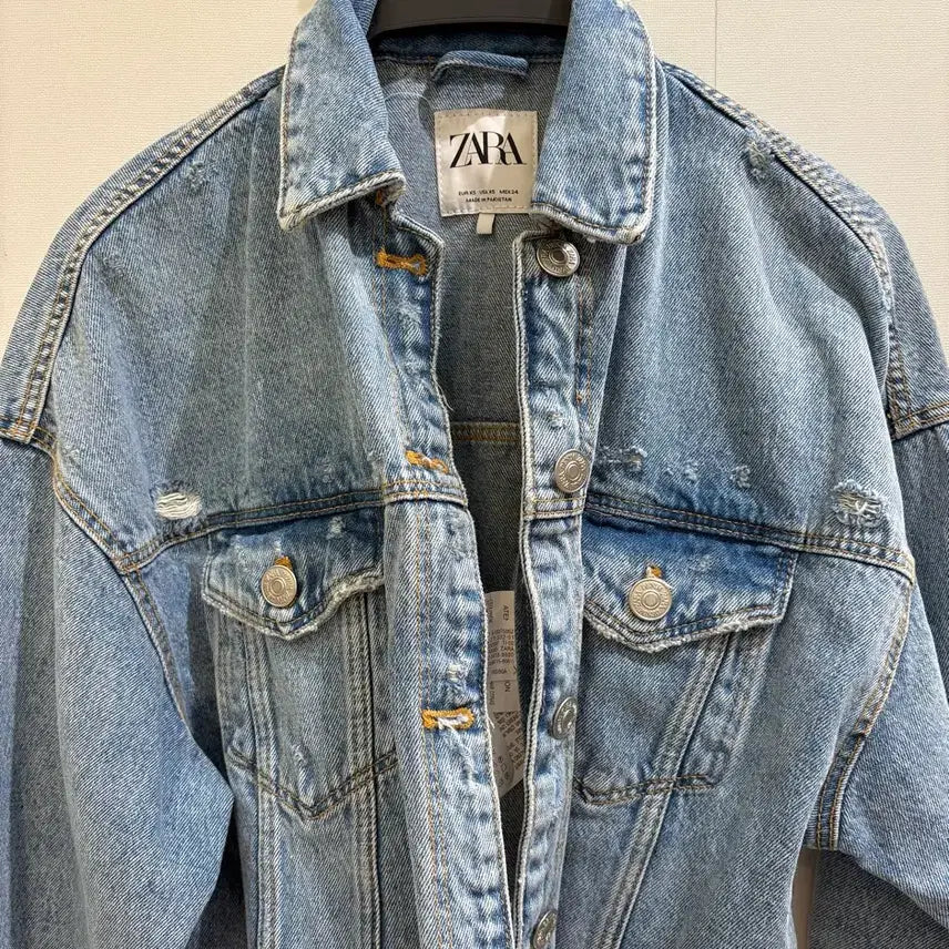 [BUNJANG] ZARA Cropped Denim Jacket Light Wash (New) / 자라 크롭 데님자켓 연청 워싱 / 미착용 새상품