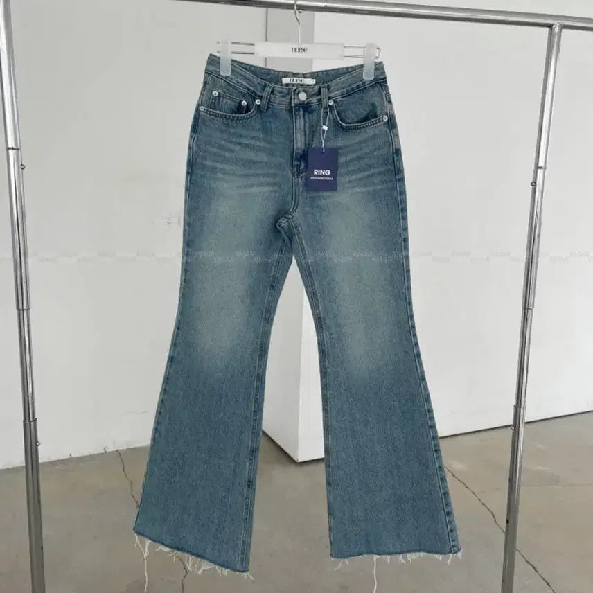 [BUNJANG] Nuuuz Bootcut Denim Pants / 누즈 부츠컷 데님 팬츠