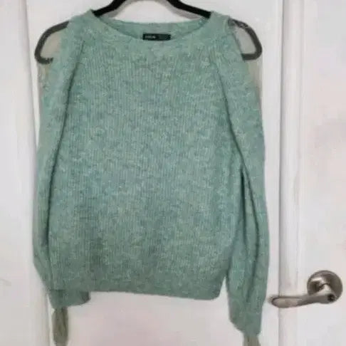 [BUNJANG] SHEIN Mint Slit Knit Top with Lace Detail / SHEIN 민트색 트임 니트