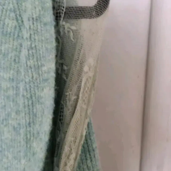 [BUNJANG] SHEIN Mint Slit Knit Top with Lace Detail / SHEIN 민트색 트임 니트