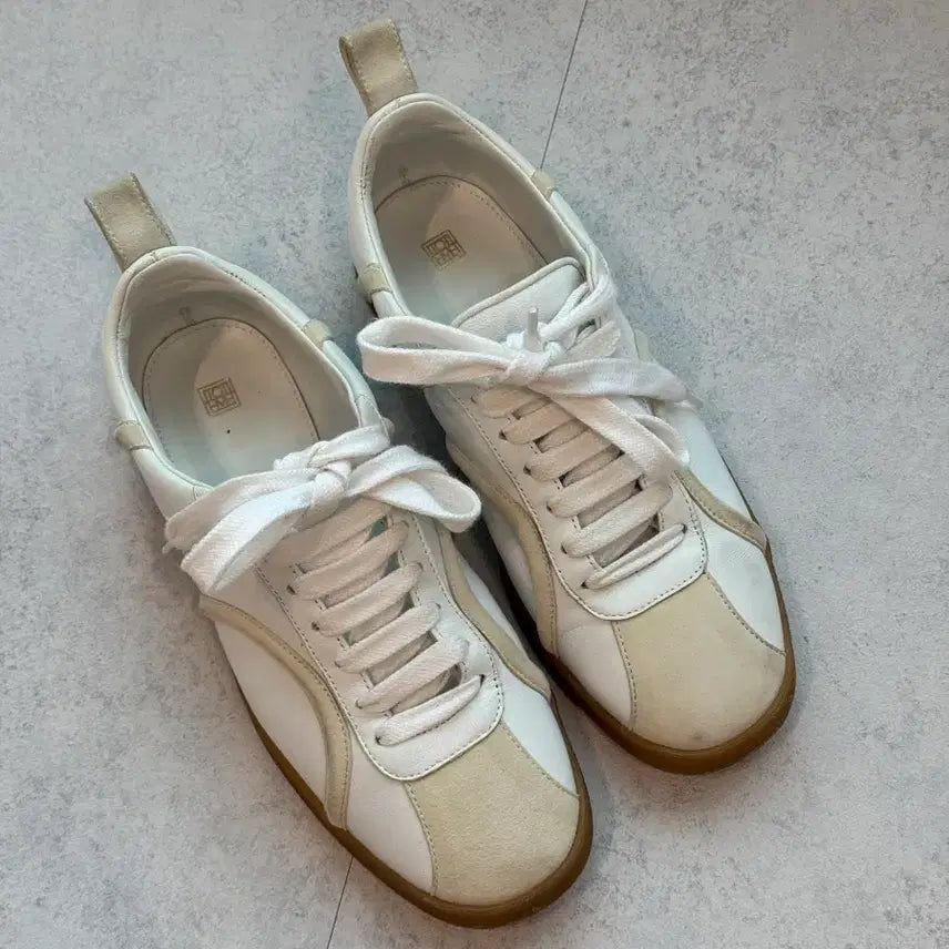 [BUNJANG] Totême White Leather Sneakers / 토템 화이트 가죽 스니커즈