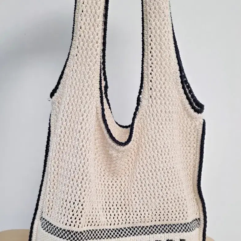 [BUNJANG] The Cashmere Crochet Tote Bag / [한섬] the CASHMERE 더 캐시미어 크로셰 토트백 정품 팝니다.