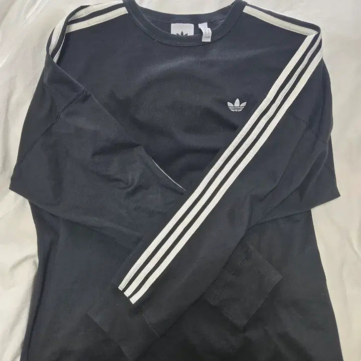 [BUNJANG] Adidas Long Sleeve T-Shirt - Black JV9278 / 아디다스 긴팔 티 - 블랙 / JV9278