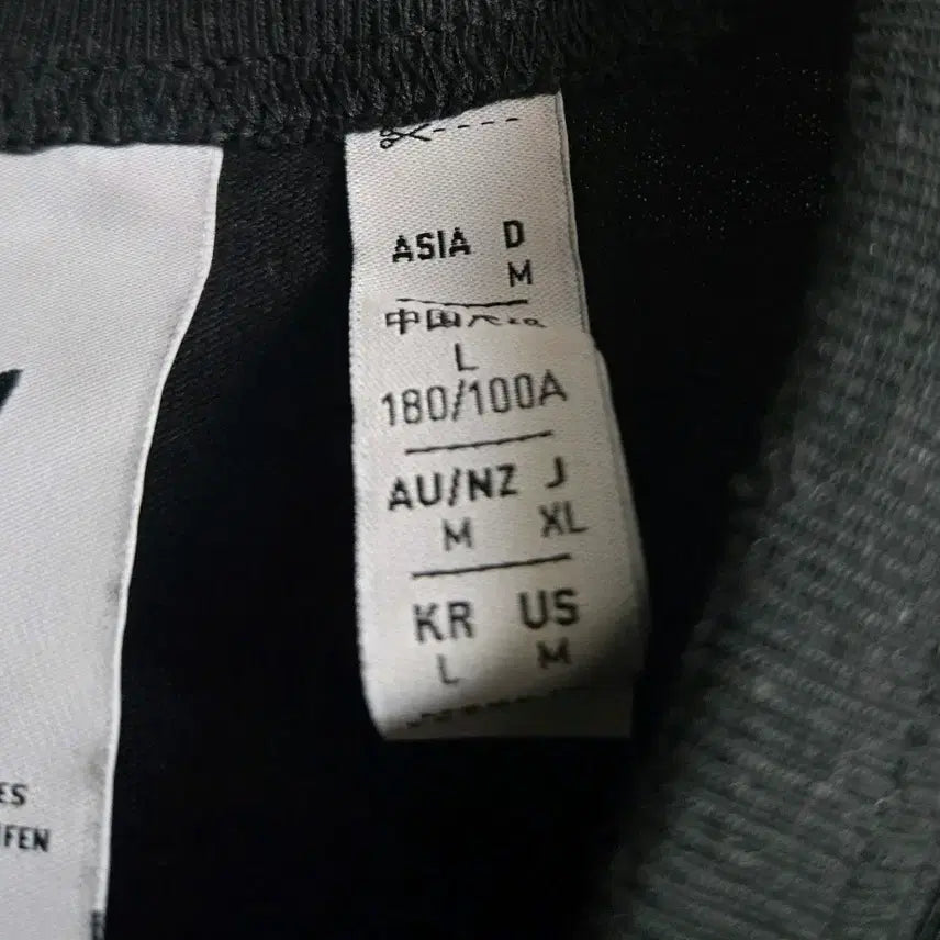 [BUNJANG] Adidas Long Sleeve T-Shirt - Black JV9278 / 아디다스 긴팔 티 - 블랙 / JV9278