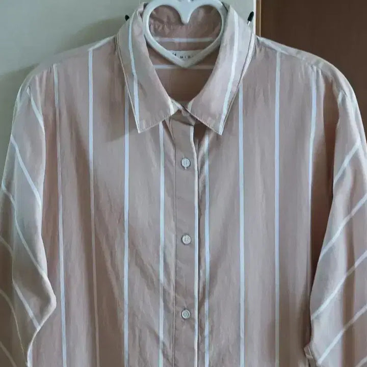 [BUNJANG] IT MICHAA Striped Pink Shirt / 잇미샤 스트라이프 핑크 셔츠