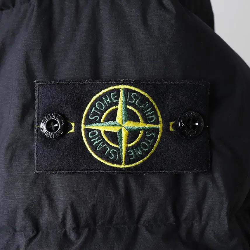 [BUNJANG] Stone Island Seamless Tunnel Hooded Padded Jacket Black L / 스톤아일랜드 심리스터널 후드 패딩 블랙 L팝니다.