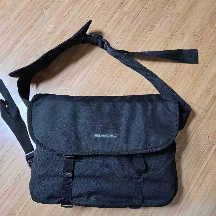 [BUNJANG] Black Messenger Bag / 블랙 메신저백 크로스백 노트북가방 서류가방