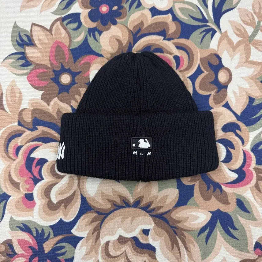 [BUNJANG] MLB New York Yankees Smile Beanie / 엠엘비 MLB 뉴욕양키즈 스마일 비니(블랙)