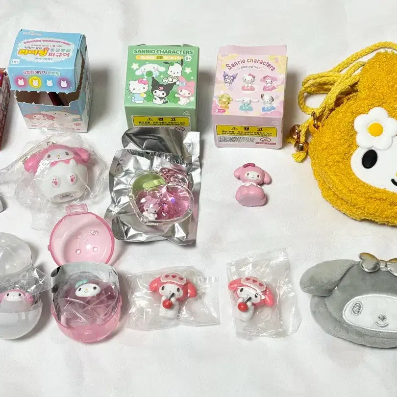 [BUNJANG] Sanrio My Melody Gacha Figure / 산리오 마이멜로디 가챠 피규어