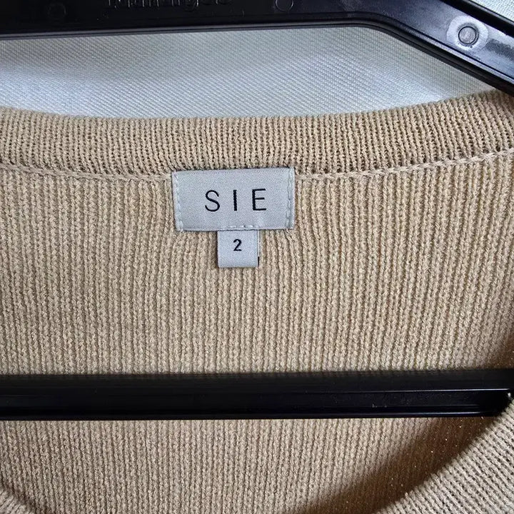 [BUNJANG] SIE Beige Cropped Cardigan / SIE 베이지색 크롭 가디건 (1860)