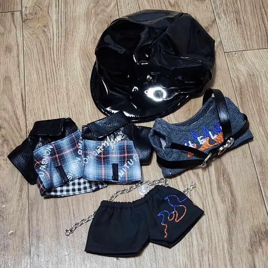 [BUNJANG] Enamel Hat &amp; Leather Jacket Set for 20cm Dolls / 에나멜 모자 가죽 자켓 세트 20cm 20깅 옷