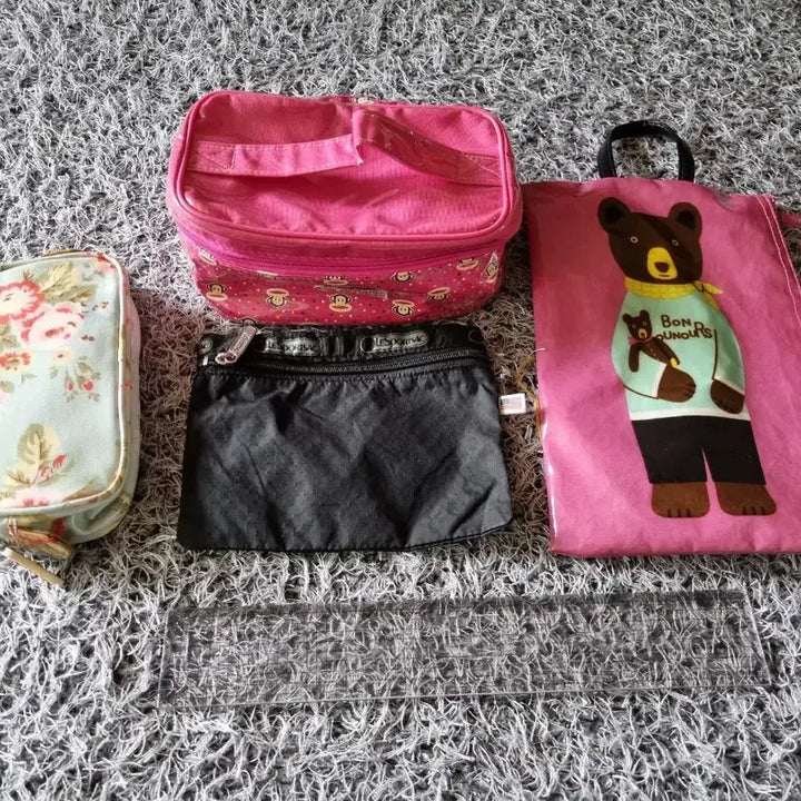 [SOLD OUT] 레스포삭 파우치외 (총4개)