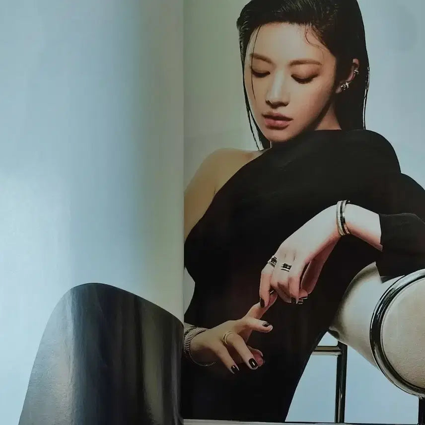 [BUNJANG] Go Younjung Magazine / 고윤정 Go younjung 화보 잡지