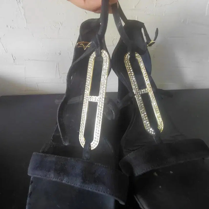 [BUNJANG] Hermes Black Suede Sandals / 에르메스 블랙 샌들 스웨이드 H 장식 38 1/2