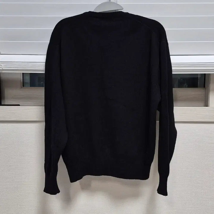 [BUNJANG] ixiz V-Neck Knit Sweater / [ixiz] 여성 V넥 니트 판매합니다(사이즈: M/색상: 블랙)