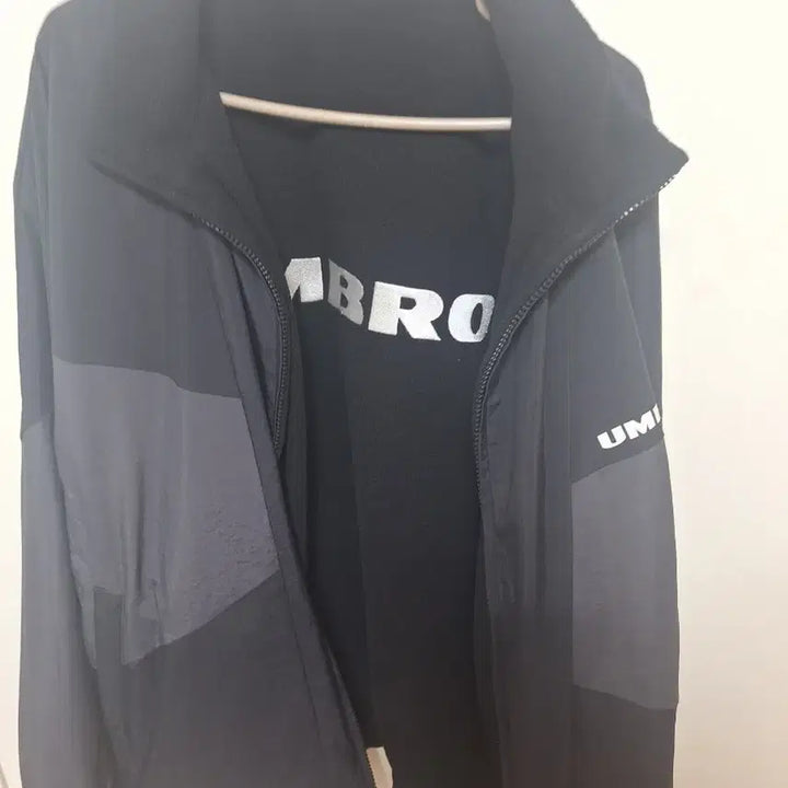 [BUNJANG] UP421CJKN1 Reversible Fleece Woven Set Up Jacket and Pants / 리버시블플리스우븐셋업바람막이자켓UP421CJKN1바지포함