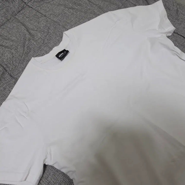 [BUNJANG] NINE.Z Muscle Fit Short Sleeve White T-shirt (L) / 나인제트 머슬핏 반팔 흰색  L사이즈