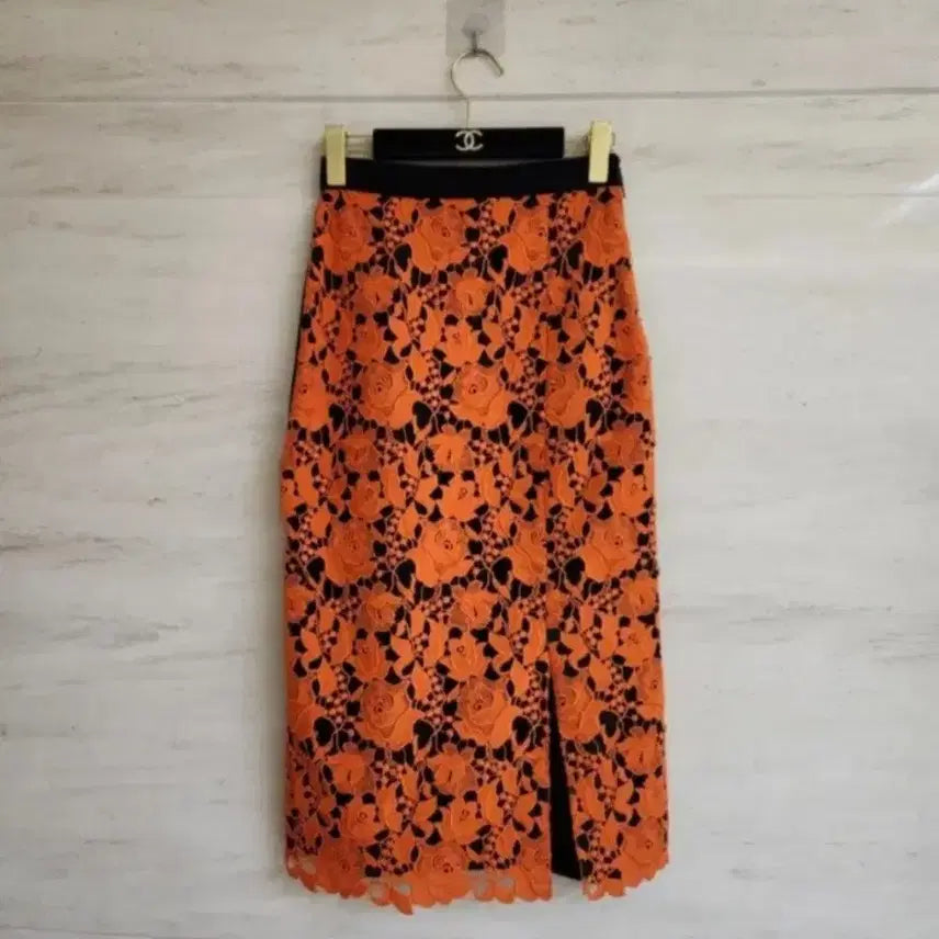 [SOLD OUT] MSGM 레이스자수 하이웨스트 스커트 44사이즈