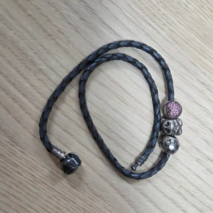 [BUNJANG] Pandora Leather Bracelet with Charms / 판도라 가죽 팔찌 (참 포함)