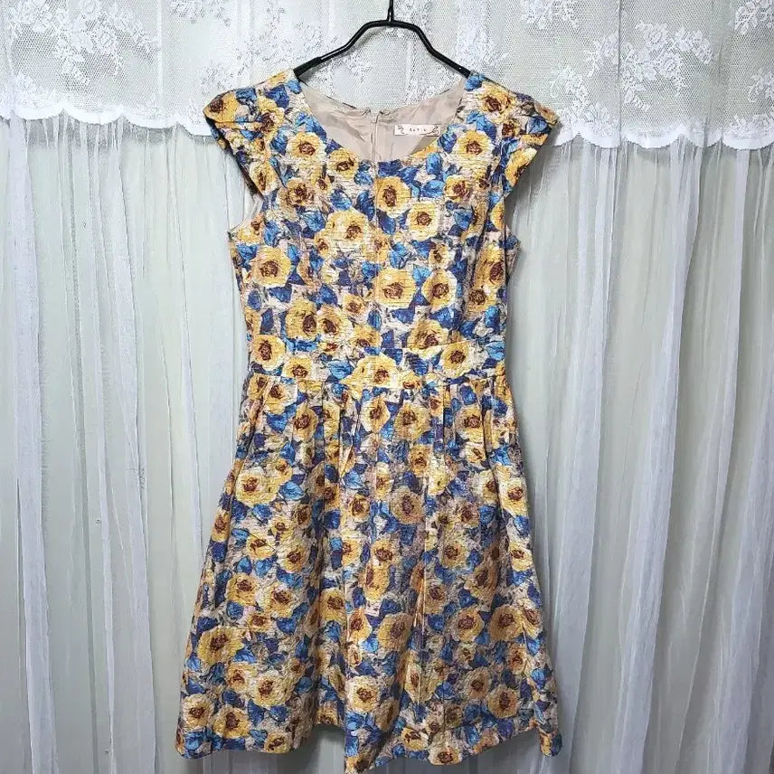 [BUNJANG] Satin Floral Pattern Midi Dress / 샤틴 Satin 플라워 패턴 원피스