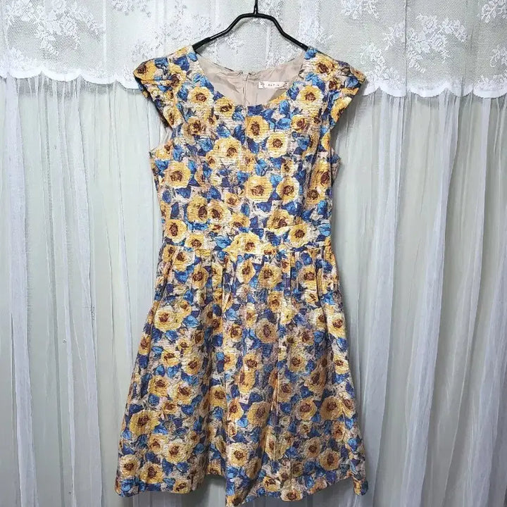 [BUNJANG] Satin Floral Pattern Midi Dress / 샤틴 Satin 플라워 패턴 원피스